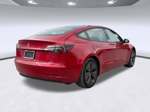 Used 2023 Tesla Model 3 Standard Range RWD image 9