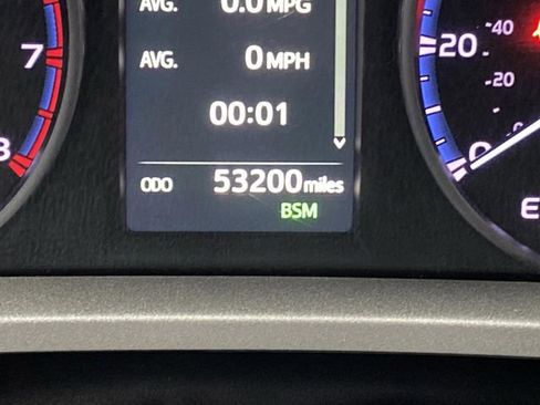 Used 2018 Toyota RAV4 XLE image 6