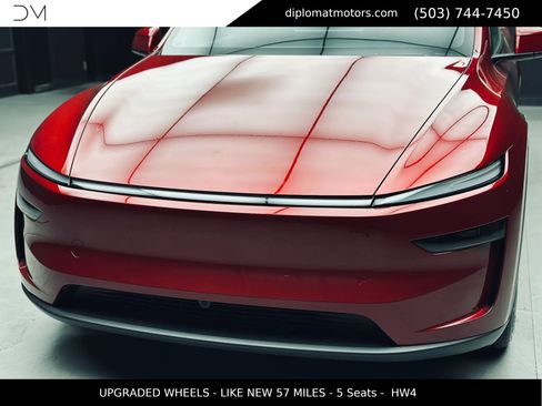 Used 2026 Tesla Model Y AWD image 12