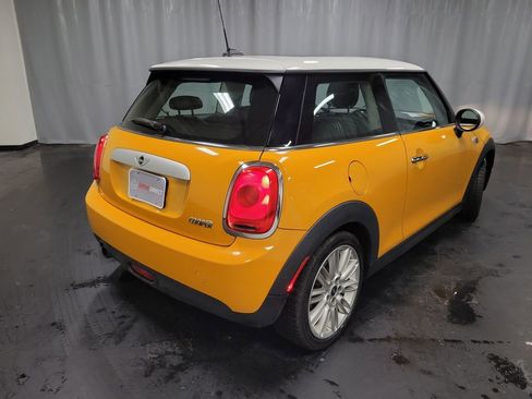 Used 2015 MINI Cooper 2-Door Hardtop image 9
