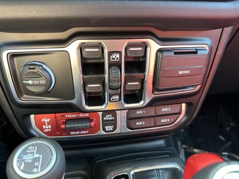 New 2024 Jeep Wrangler Rubicon 392 image 25