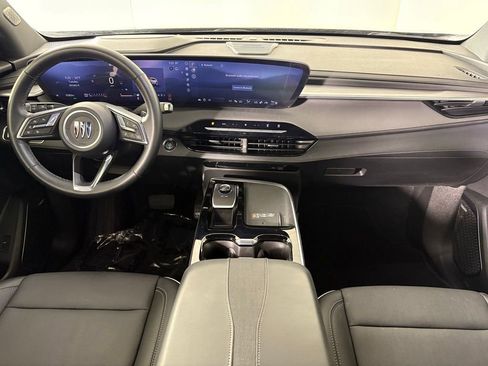 Used 2025 Buick Enclave Preferred image 39