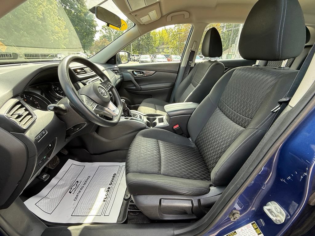 Used 2018 Nissan Rogue S FWD image 17
