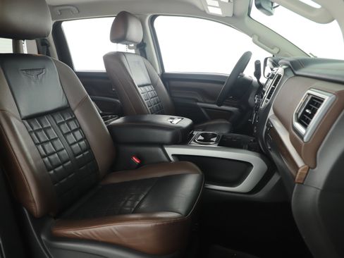 Used 2019 Nissan Titan Platinum Reserve w/ Platinum Utility Package image 21