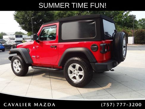 Used 2018 Jeep Wrangler Sport AWD/4WD image 6