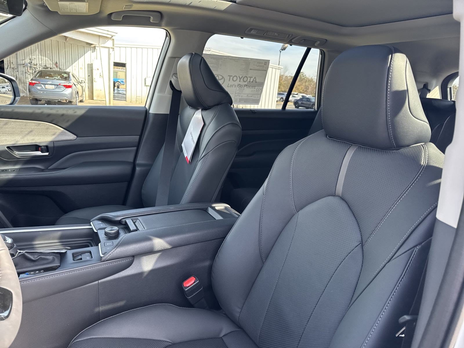New 2025 Toyota Grand Highlander AWD image 14