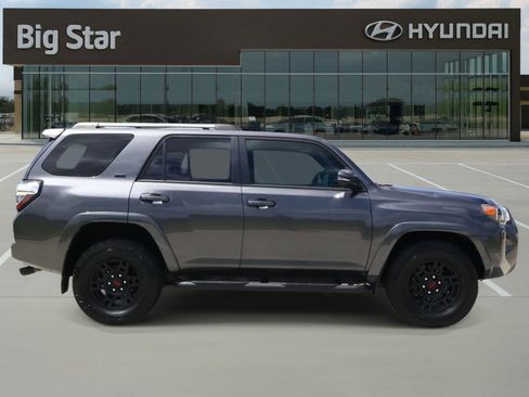 Used 2023 Toyota 4Runner SR5 Premium w/ Moonroof Package RWD image 5