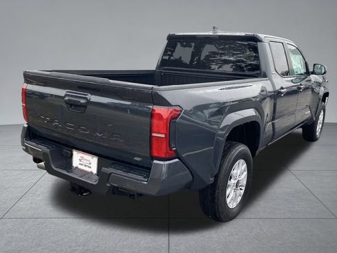 New 2025 Toyota Tacoma SR5 image 12