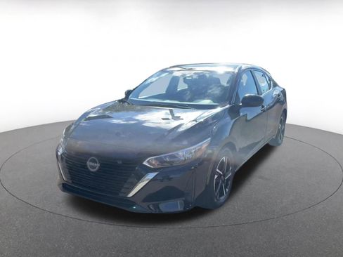 Used 2025 Nissan Sentra SV image 4
