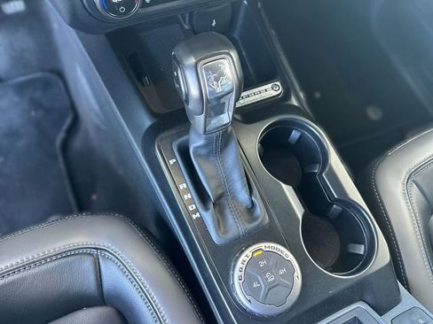 Certified 2025 Ford Bronco Outer Banks AWD/4WD image 21