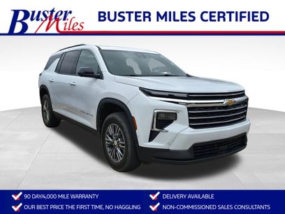 Used 2024 Chevrolet Traverse LT w/ Enhanced Driving Package