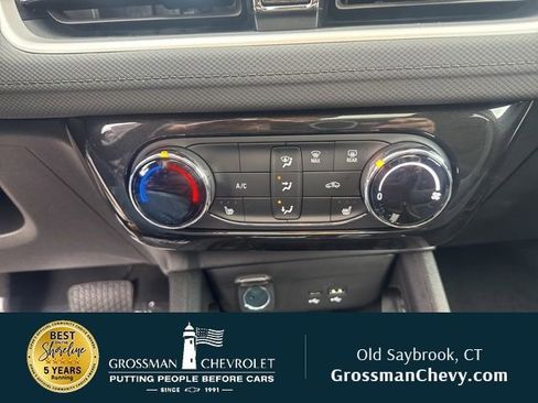New 2026 Chevrolet TrailBlazer LT w/ LT Cold Weather Package FWD image 12