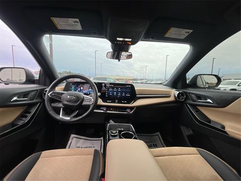 Used 2025 Chevrolet Equinox ACTIV w/ LPO, Floor Liner Package image 26