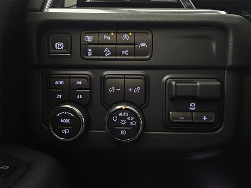 New 2025 Chevrolet Tahoe High Country image 33