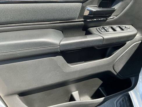 Used 2023 RAM 1500 Big Horn AWD/4WD image 30