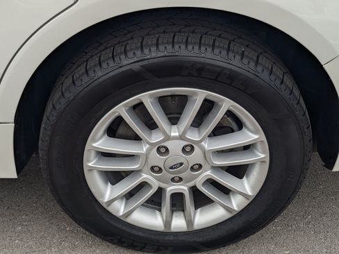 Used 2013 Ford Flex SEL FWD image 7