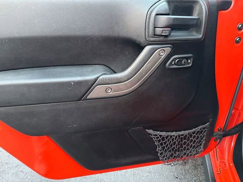 Used 2015 Jeep Wrangler Unlimited Sport w/ Quick Order Package 24S image 12