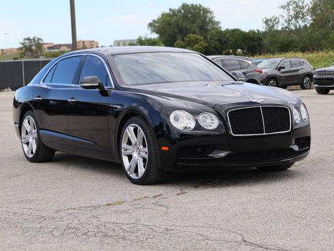 Used 2017 Bentley Flying Spur S V8 AWD/4WD image 4
