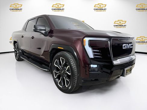 Used 2025 GMC Sierra EV Denali AWD/4WD image 1