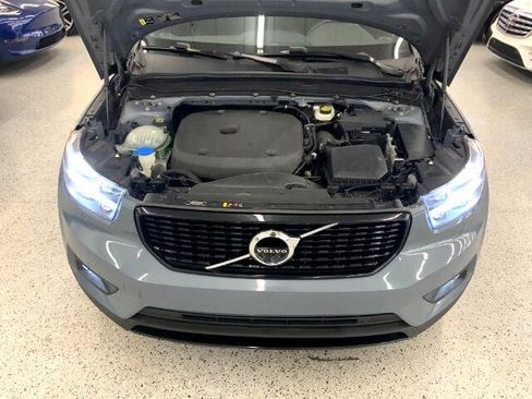 Used 2020 Volvo XC40 T5 R-Design image 36