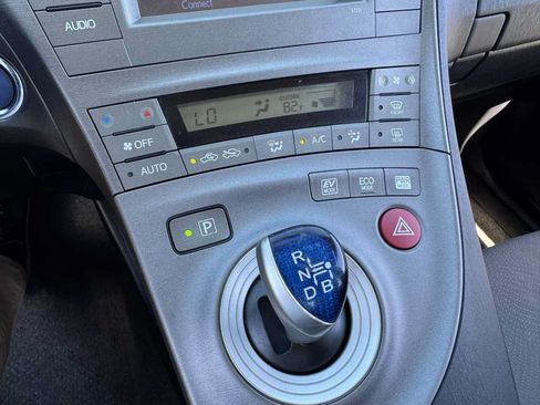 Used 2013 Toyota Prius Two FWD image 28