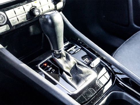 Used 2023 Jeep Compass Limited image 24