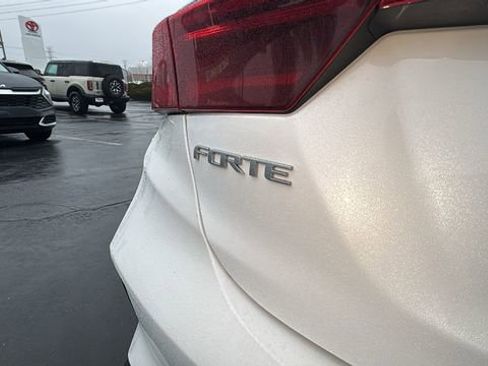 Used 2024 Kia Forte LXS image 36