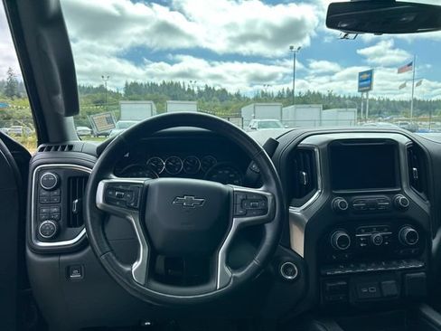 Used 2021 Chevrolet Silverado 1500 LT Trail Boss w/ Convenience Package II AWD/4WD image 10