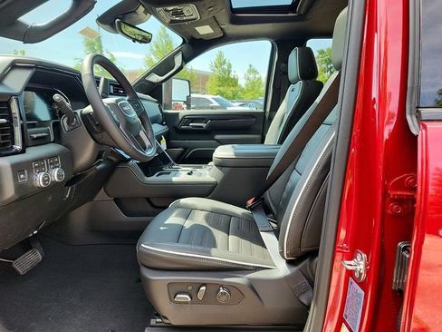 New 2026 GMC Sierra 2500 AT4X w/ LPO, Black Badging Package AWD/4WD image 9
