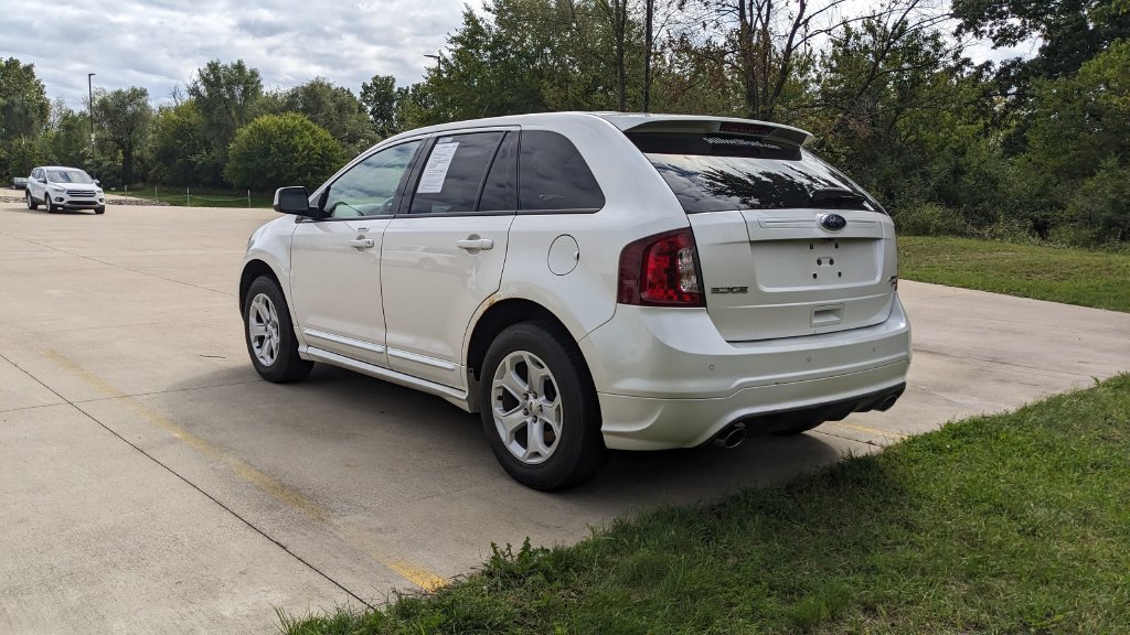 Used 2011 Ford Edge Sport w/ Driver Entry Pkg AWD/4WD image 5