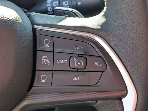 New 2025 Jeep Grand Cherokee Laredo RWD image 23