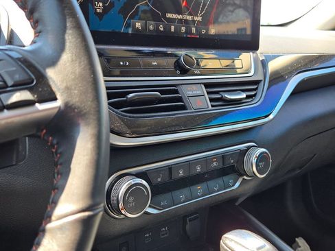 Used 2023 Nissan Altima 2.5 SR w/ SR Premium Package AWD/4WD image 21
