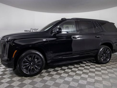 Used 2025 Cadillac Escalade Sport w/ LPO, ONYX Package AWD/4WD image 11