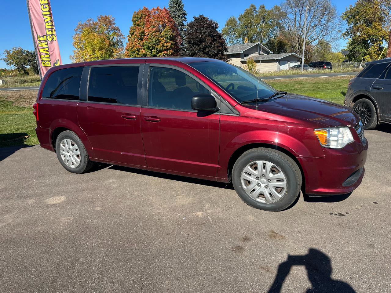 Used 2018 Dodge Grand Caravan SE w/ UConnect Hands-Free Group FWD image 8