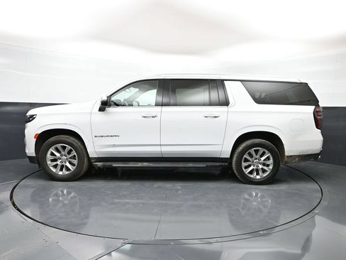 Used 2023 Chevrolet Suburban Premier AWD/4WD image 44