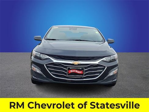 Used 2023 Chevrolet Malibu LT image 2