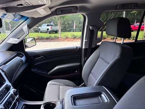 Used 2018 GMC Yukon SLE w/ SLE Value Package RWD image 24