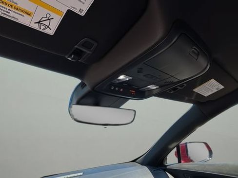 Used 2024 Cadillac XT4 Sport FWD image 26