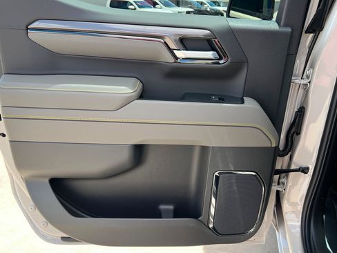 New 2026 Chevrolet Silverado 1500 ZR2 w/ LPO, Dark Essentials Package AWD/4WD image 19