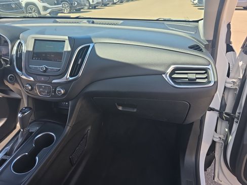 Used 2019 Chevrolet Equinox LT image 20