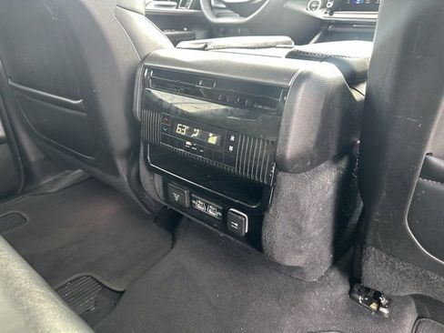 Used 2023 Jeep Wagoneer Series II image 20