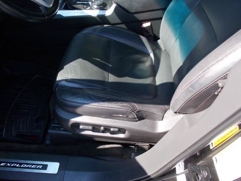 Used 2014 Ford Explorer Sport w/ Equipment Group 401A AWD/4WD image 27