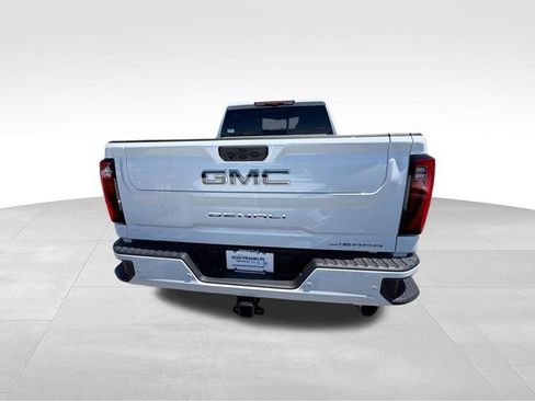 New 2026 GMC Sierra 3500 Denali Ultimate AWD/4WD image 7