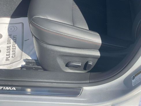 New 2025 Nissan Altima 2.5 SR w/ SR Premium Package image 18