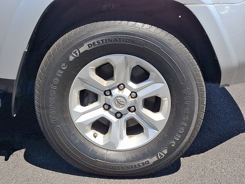 Used 2014 Toyota 4Runner SR5 Premium AWD/4WD image 8