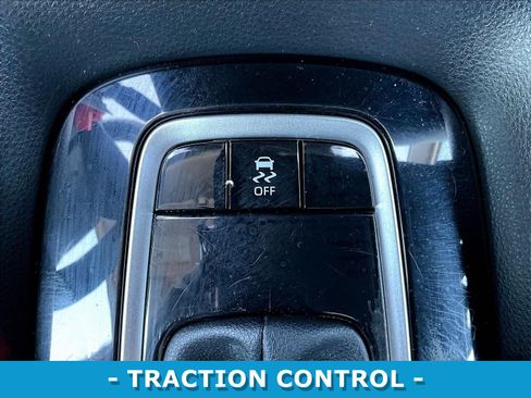 Used 2024 Toyota Corolla LE FWD image 15