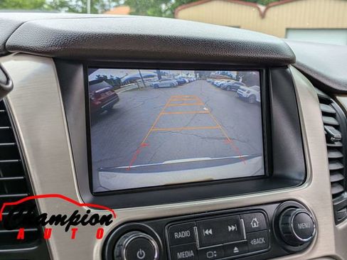 Used 2015 GMC Yukon Denali w/ Premium Package AWD/4WD image 27