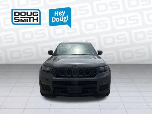 Used 2024 Jeep Grand Cherokee L Summit AWD/4WD image 2