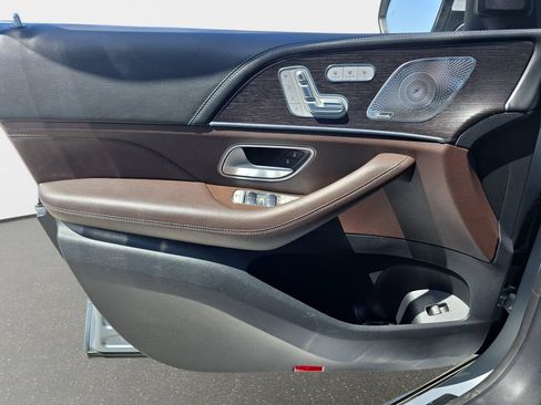Used 2022 Mercedes-Benz GLS 450 4MATIC image 32