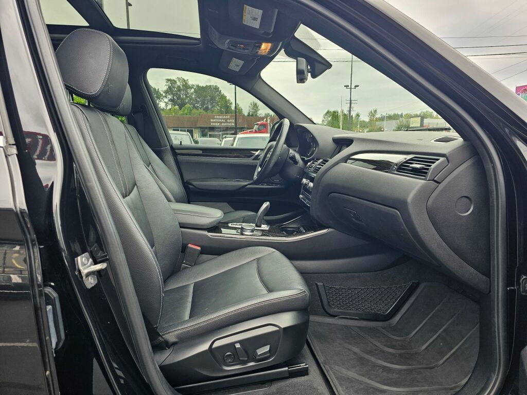 Used 2017 BMW X3 xDrive28i AWD/4WD image 10